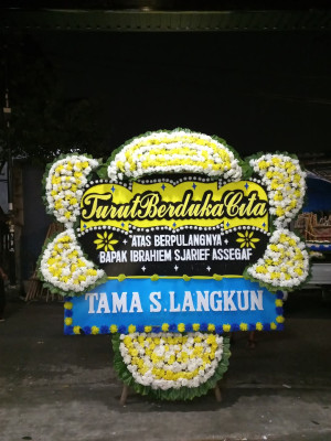 Papan Bunga Duka di Sempol
